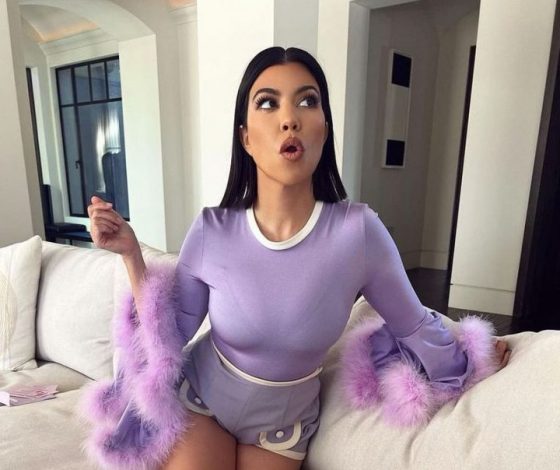 Скандал: Кортни Кардашьян выпустила жевательные конфеты для интимного здоровья