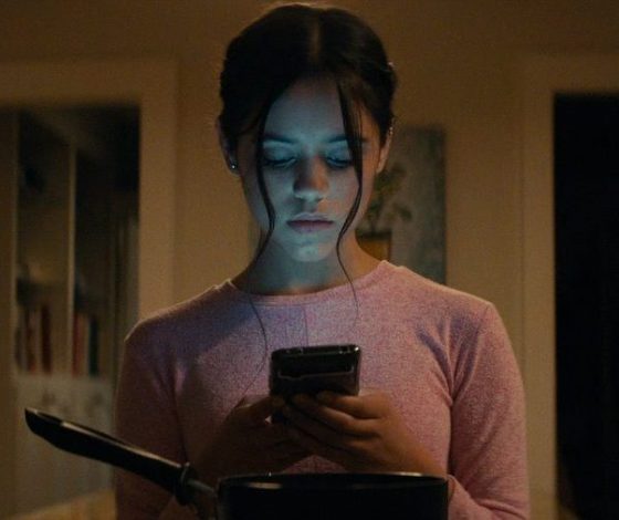 Как TikTok продвигает жесткие стандарты красоты и опасные бьюти-лайфхаки