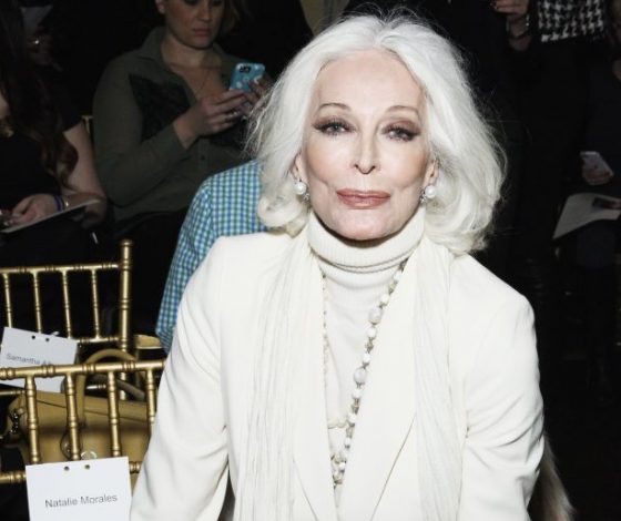 Старейшая супермодель в мире снялась для обложки Vogue