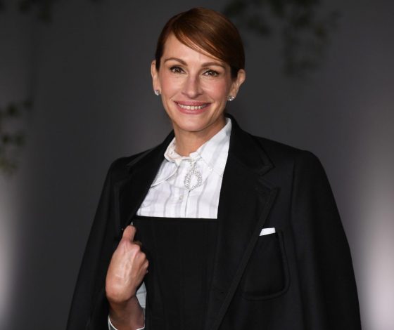 Вот это поворот: Джулия Робертс сменила имидж. Какая стрижка звезде идет больше?