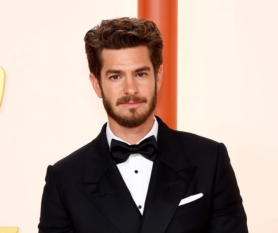 Редкий выход: Эндрю Гарфилд появился на публике