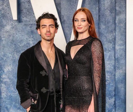 Софи Тернер замечена впервые после новости о разводе с Джо Джонасом