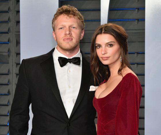 Эмили Ратаковски засняли с бывшим мужем