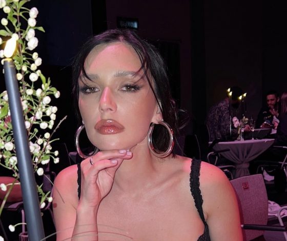 Что общего между Ольгой Серябкиной, Кайли Дженнер и сериалом «Уэнсдэй»? Один главный тренд этого сезона