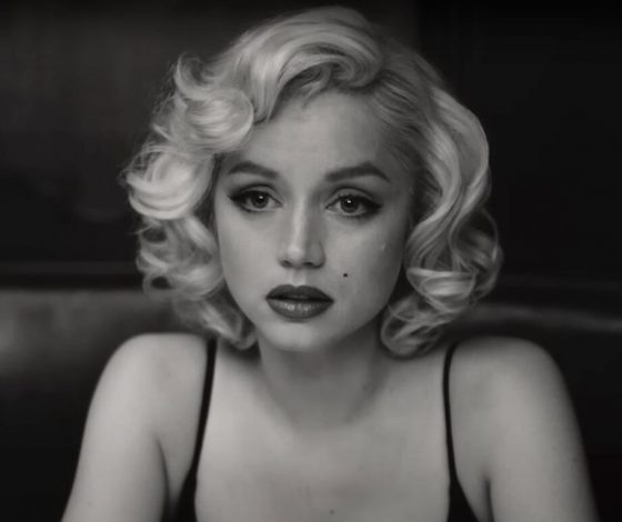 «Блондинку» с Аной де Армас признали худшим фильмом на «Золотой малине». Кто еще отличился?