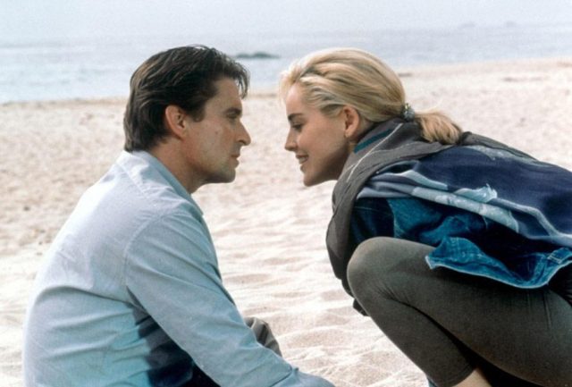 Кино 90-х: почему Шэрон Стоун теряла сознание на съемках “Основного инстинкта”