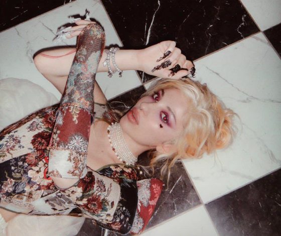 Певица Anikv поделилась откровенными снимками: «Прямо как модель Victoria's Secret»