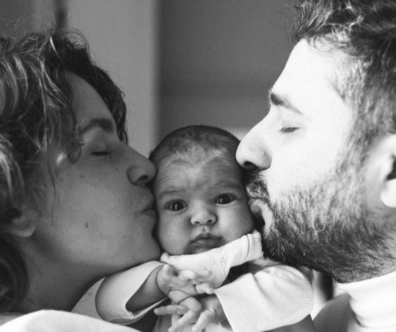 Лиза Моряк и Сарик Андреасян рассекретили имя дочери и показали лицо малышки