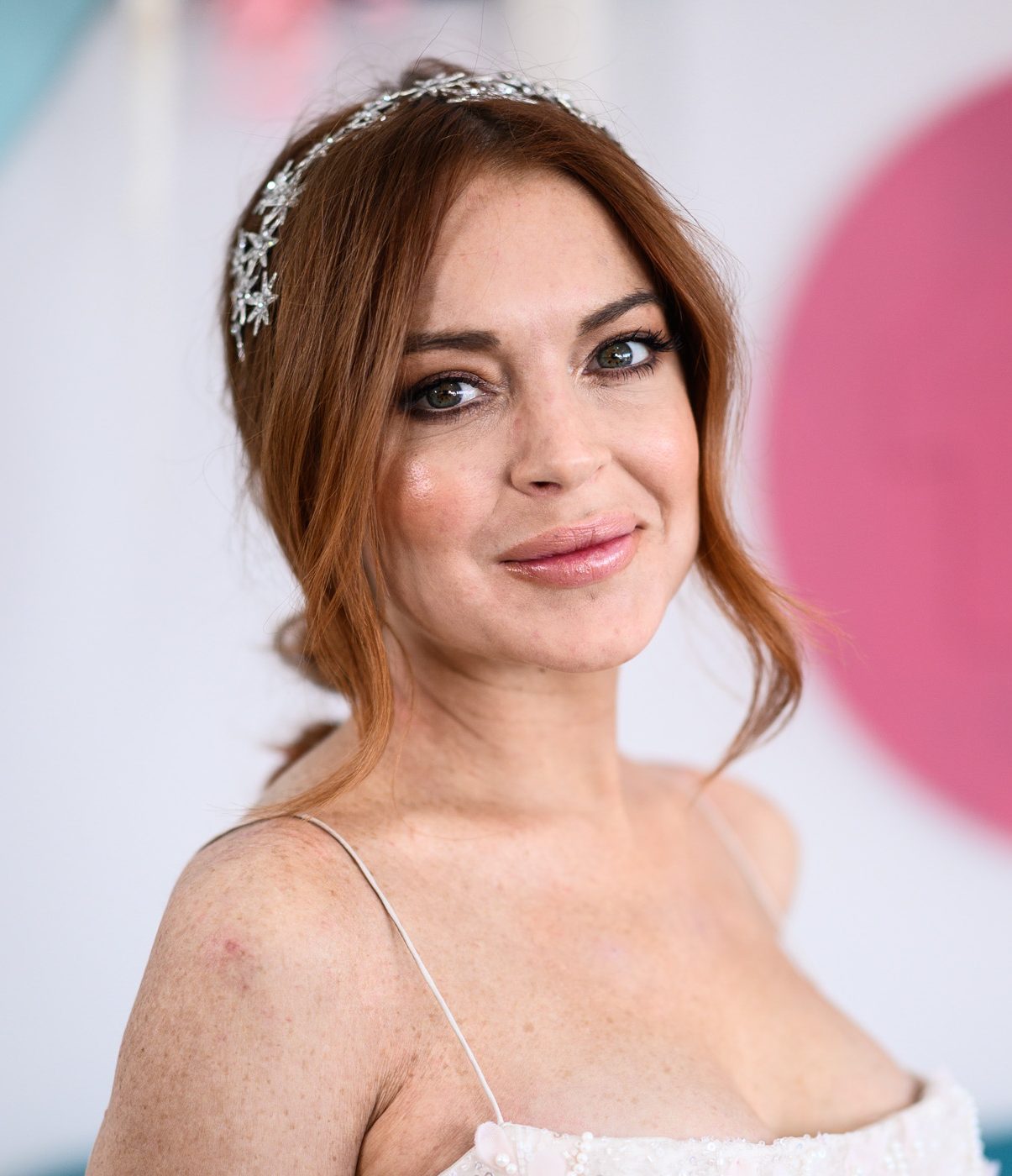Lindsay Lohan lost a lot of weight six months after giving birth: compare photos
