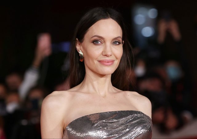 Анджелина Джоли запускает модный дом