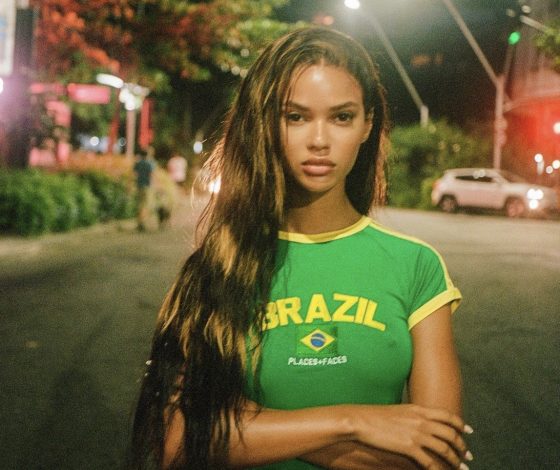 Около футбола: что такое тренд на brazilcore и причем здесь Хейли Бибер и Тина Кунаки