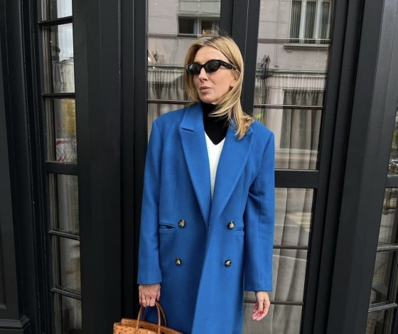 С чем носить пальто этой весной? Светлана Бондарчук считает, что дело в шляпе