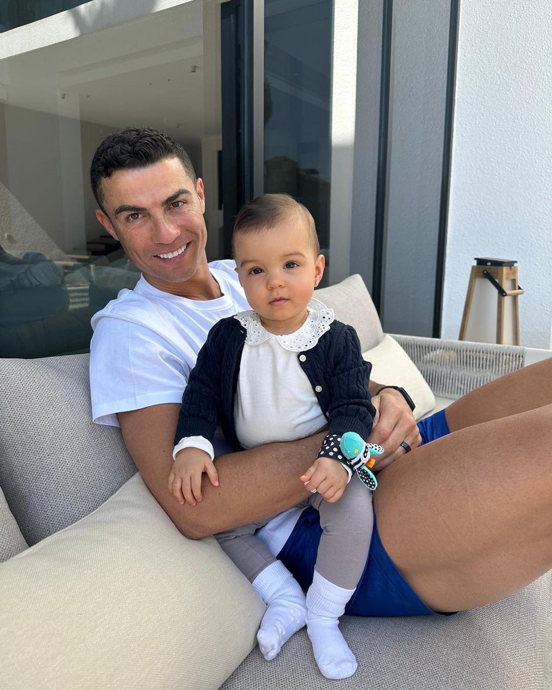 Cristiano Ronaldo gathered all his children in one photo