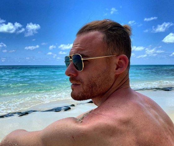 Прощай, Ханде: звезда «Постучись в мою дверь» Керем Бюрсин закрутил новый роман