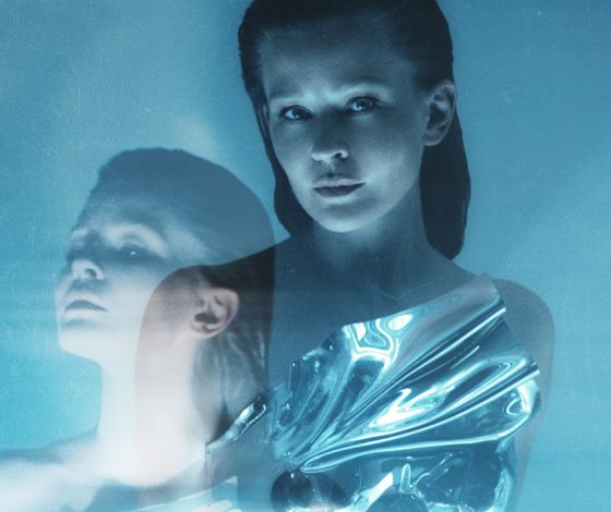 «Хочется, чтобы люди поверили и перестали искать тросы на моих штанах»: Юлия Пересильд о съемках фильма «Вызов», женской силе на экране и в жизни и о любви