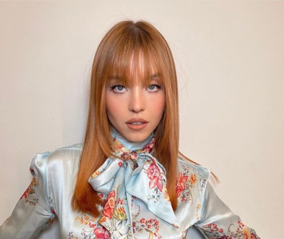 На фоне слухов о разрыве: звезда «Эйфории» Сидни Суини замечена с женихом