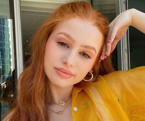 Почему энзимная пудра — лучшая замена пилингу в летнее время года?