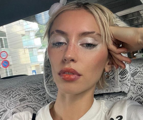 Как правильно краситься в жару? Советы визажистов и идеи легкого макияжа