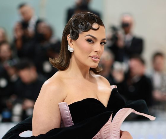 «Я никогда лучше не спала»: Эшли Грэм рассказала, что заклеивает рот во время сна