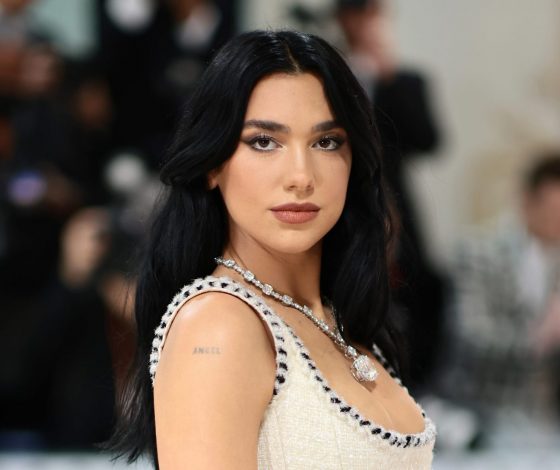 Дуа Липа рассказала, как близкие относятся к ее популярности