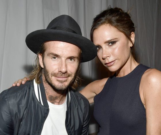 «Вся семья в сборе»: Виктория Бекхэм поделилась фото с домашней пижамной вечеринки