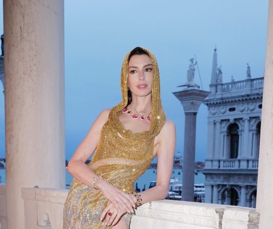 10 причесок, которые старят: звездные примеры