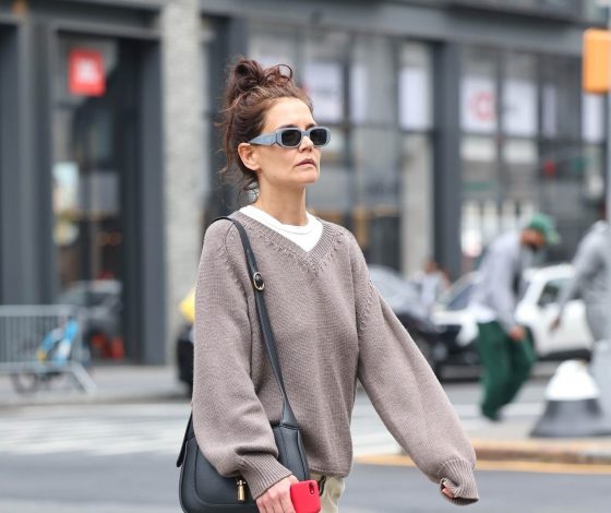 Кэти Холмс показывает лучший летний образ для прохладной погоды