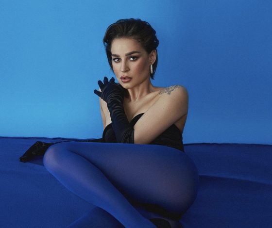 Русалочка одобряет: солистка Artik & Asti Севиль наглядно поддержала тренд на mermaidcore