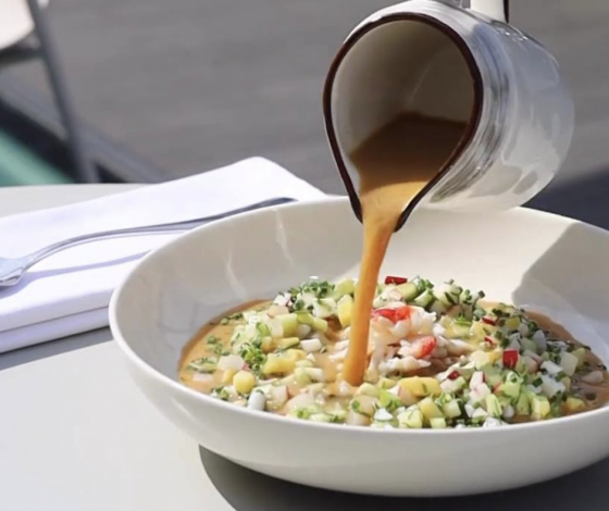 На квасе или на кефире: где есть окрошку в московских ресторанах?