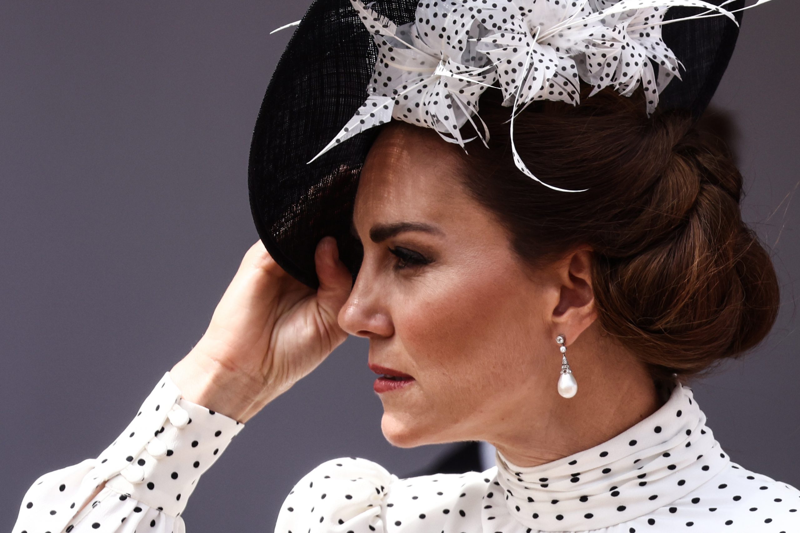 Kate Middleton again and again repeated the image of Princess Diana.  And it brought history back to normal