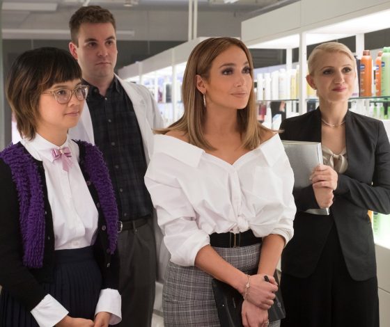 Ситуация help: как вывести тональный крем с одежды?