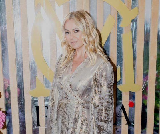 Яна Рудковская, Елена Летучая, Полина Аскери и другие на открытии летней террасы ресторана Meat Coin