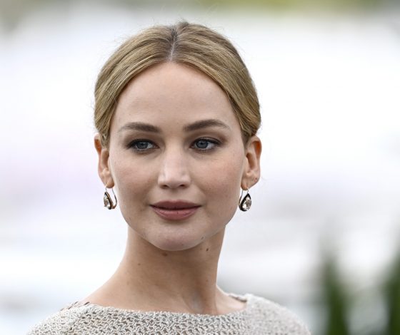 Дженнифер Лоуренс ответила на обвинения в пластике