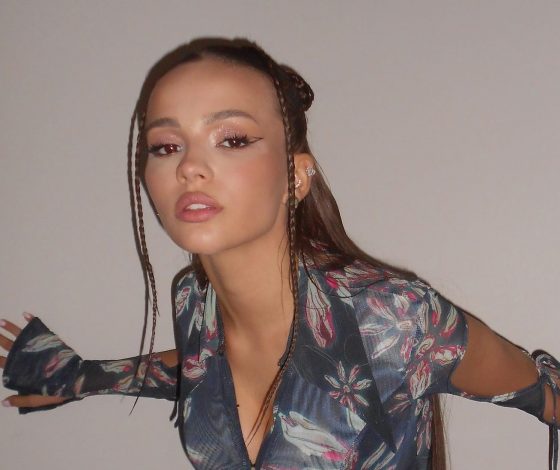 Who did it better? Валя Карнавал и Алина Загитова появились в одинаковых образах