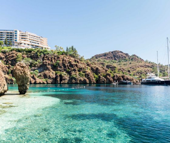 После скандала с кражей в турецком отеле: спустя полгода грабители все еще не найдены