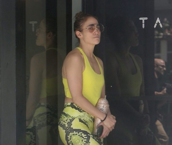 Дженнифер Лопес сорвалась на папарацци