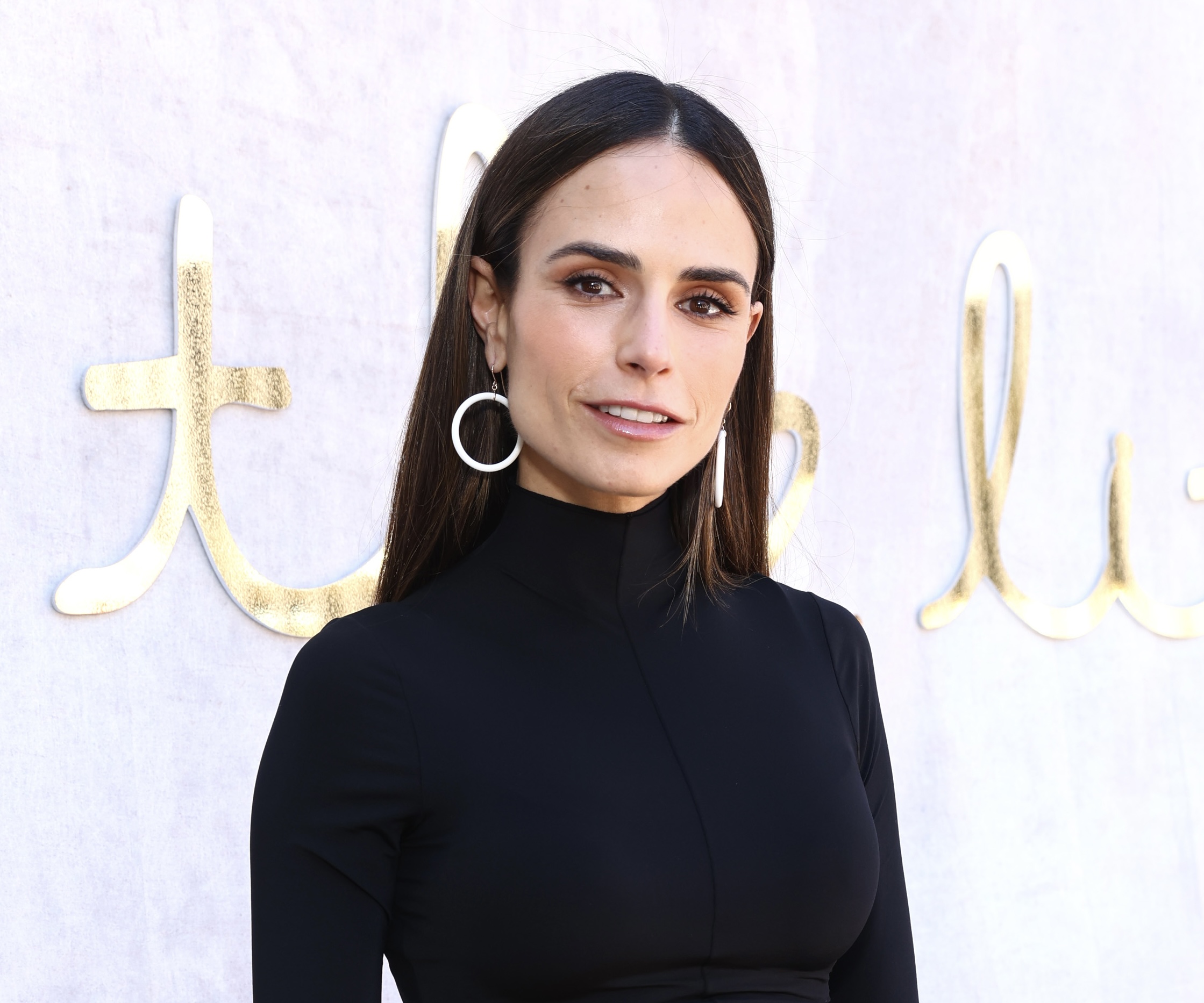 How does 43-year-old Fast & Furious star Jordana Brewster look in a swimsuit?  Like the real Mia Toretto