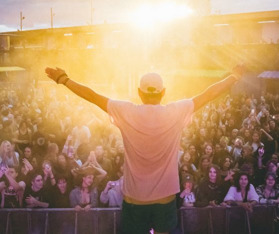 Абстрактный хип-хоп, зажигательный поп и классический рок: что ждет гостей VK Музыка Summer Stage