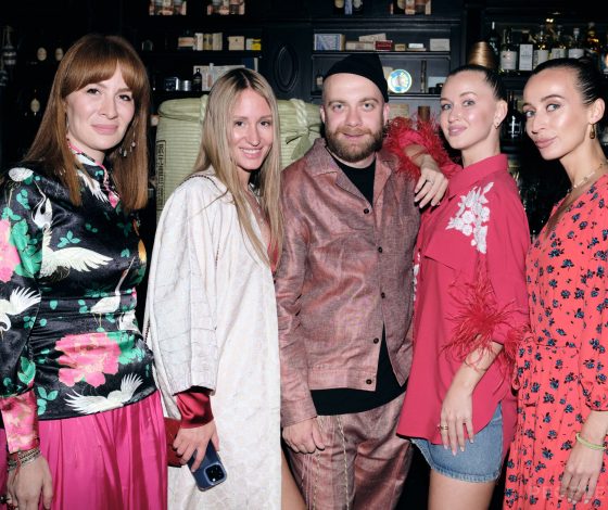 Диана Джанелли, Катя Земская, Анна Бутман и другие на презентации фото-проекта Сергея Табунова