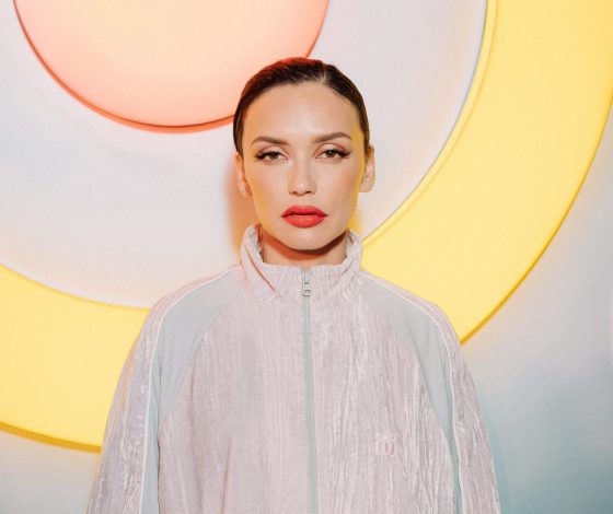 «С днем рождения, лучик»: Ольга Серябкина выложила милые фото с мужем и сыном