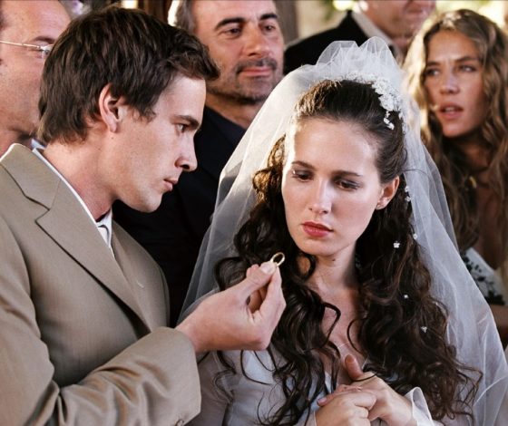 Преподавательница вокала из Казани вышла замуж за своего приемного сына