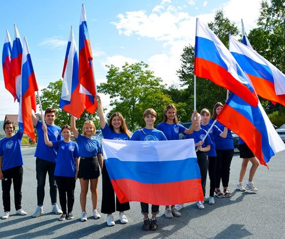 Видео дня: российские спортсмены поздравили своих поклонников с Днем флага Российской Федерации