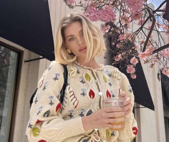 Супермодель Эльза Хоск носит мокасины с длинными носками. Удивительно, но мы последуем ее примеру