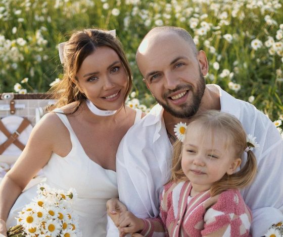 Рэпер ST и его жена Ассоль станут родителями во второй раз