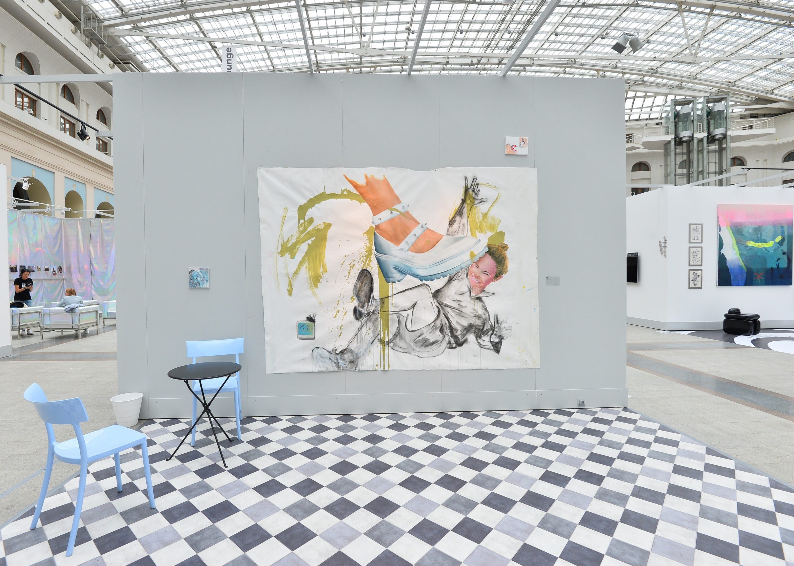 How will the 11th international contemporary art fair Cosmoscow take place?