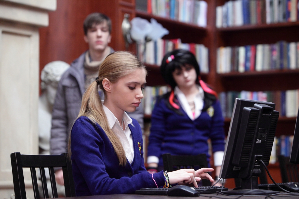New Trend: Graduates show their feelings after the Examination
