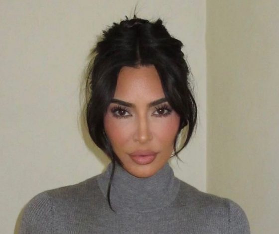 Поклонники подозревают, что Ким Кардашьян удалила импланты