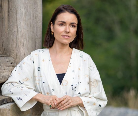 Ирена Понарошку объяснила, почему на свадьбе не было ее родителей и детей