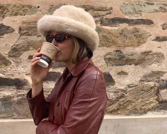 Как вернуть волосам объем после шапки