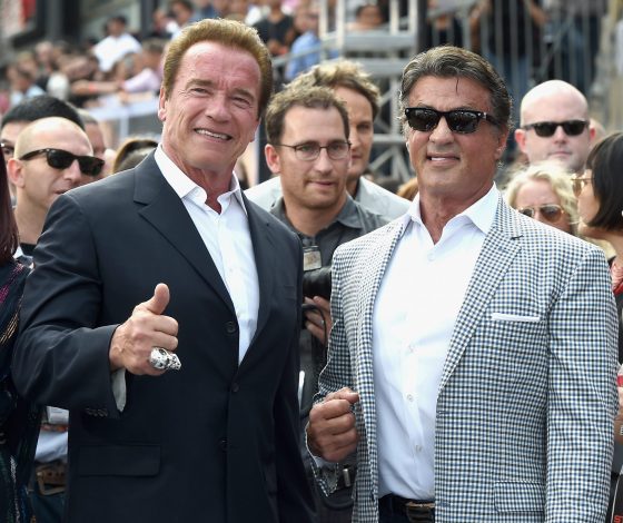 «Каждый стремился иметь лучшее телосложение»: Арнольд Шварценеггер рассказал о соперничестве со Сильвестром Сталлоне